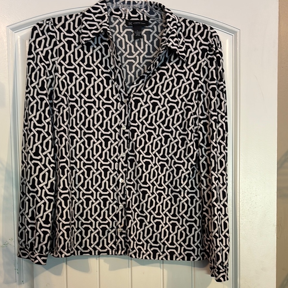 INC International Concepts Black and White Geometric Top